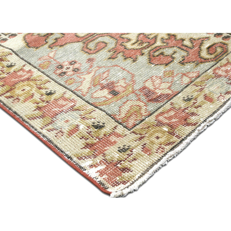 Tapis unique en laine noué à la main des années 1960 de 4 pi 5 po x 7 pi 3 po rouge / jaune / rose / ivoire