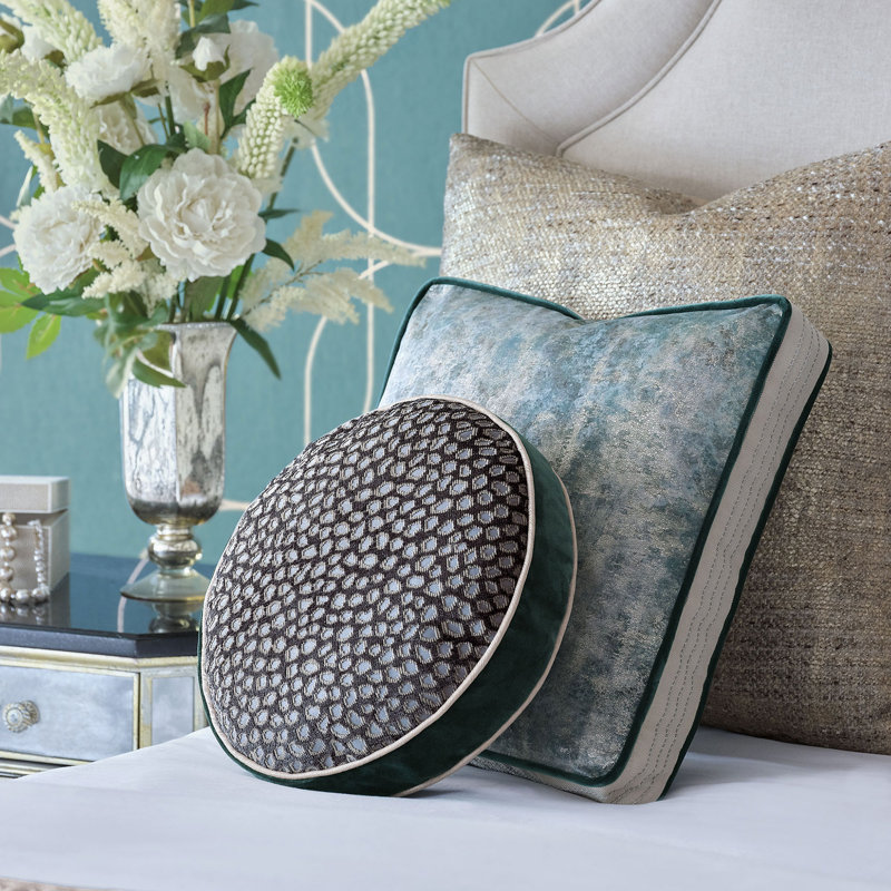 Esmeralda Circular Pillow Cover & Insert