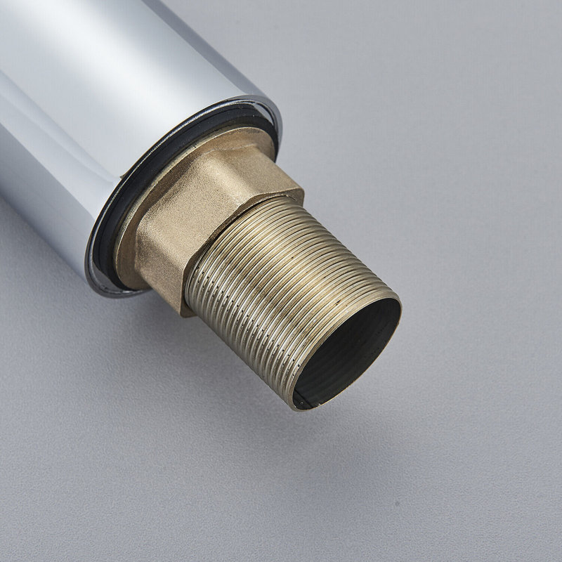 Single-Hole Single-handle Bathroom Faucet with Drain Assembly