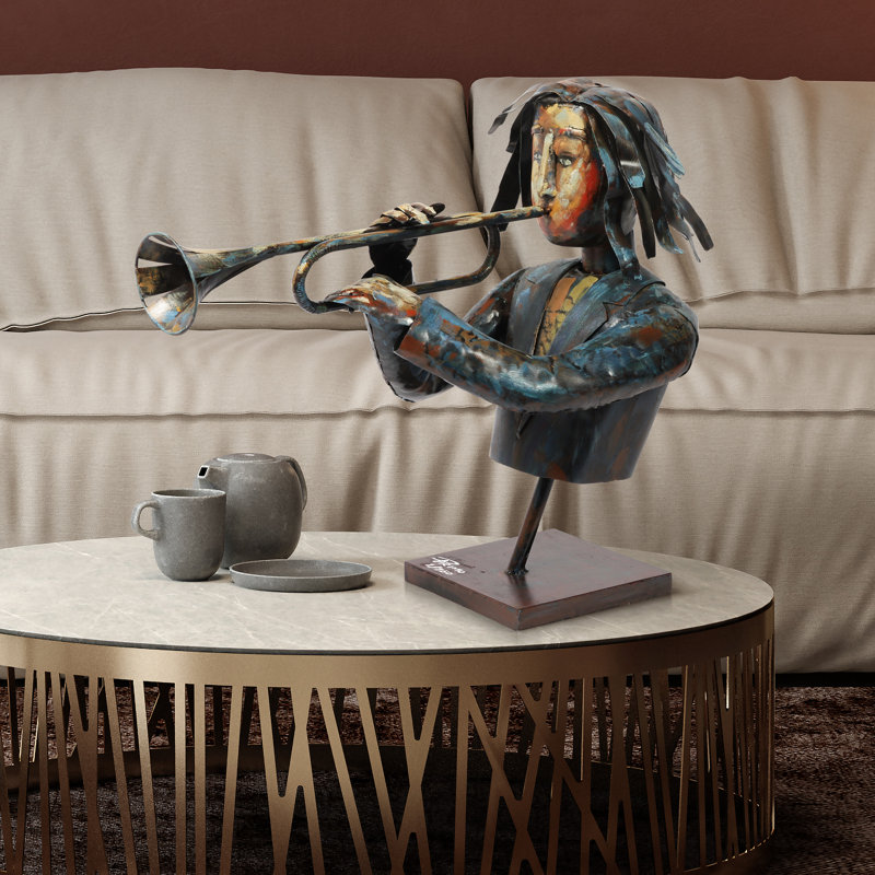 Sculpture de mixed media the trumpeter
