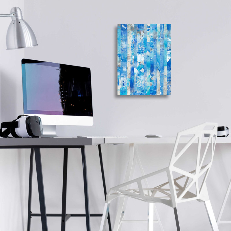 «Shifting Blues II» par Tim O'Toole, art mural en verre acrylique, H 16 po x l 12 po x P 0,13 po