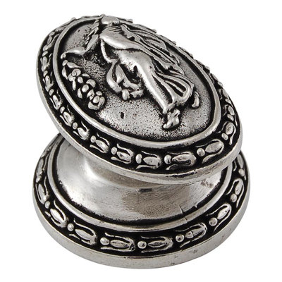 Sforza Oval Knob