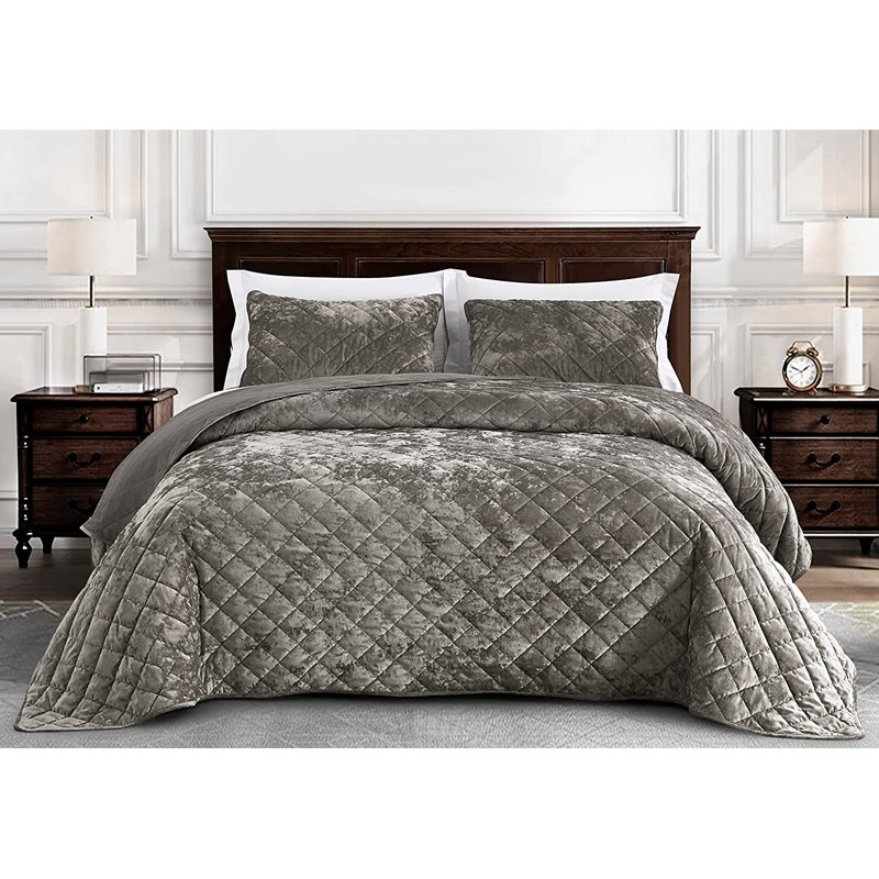 Diamond Stitch Reversible Plush Distressed Velvet Quilt Set, Queen Quilt + 2 Standard Shams, Pewter Gray