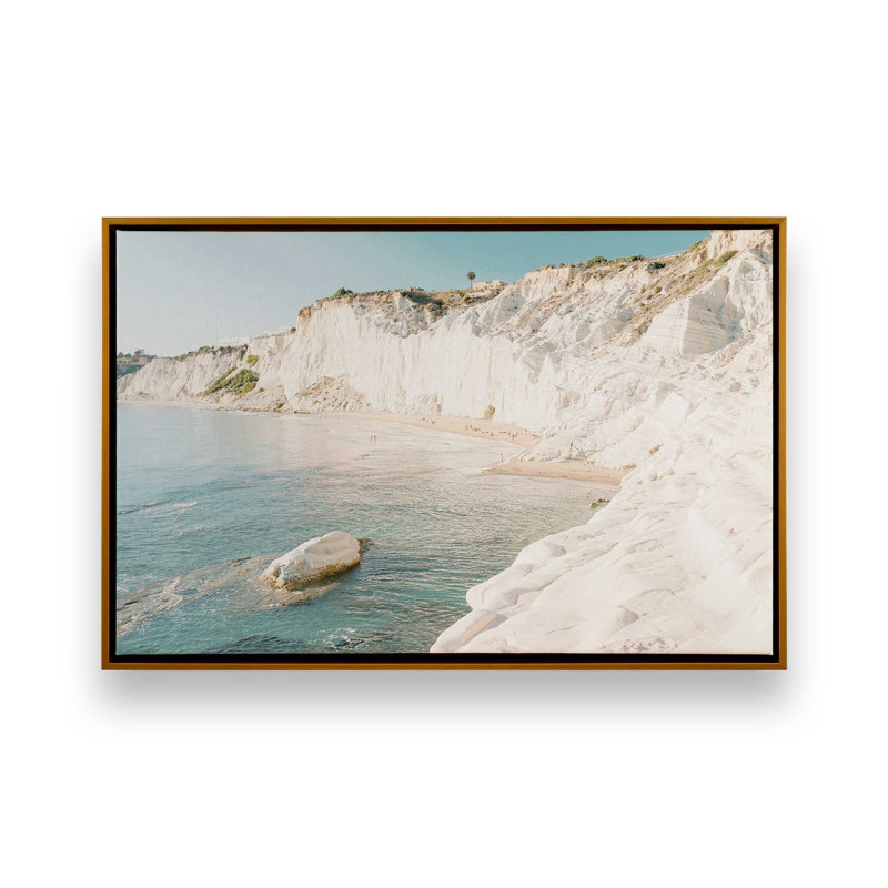Cliffside Dreams, reproduction sur toile, Cadre flottant or poli, H 12,75 po x l 18,75 po x P 1,75 po