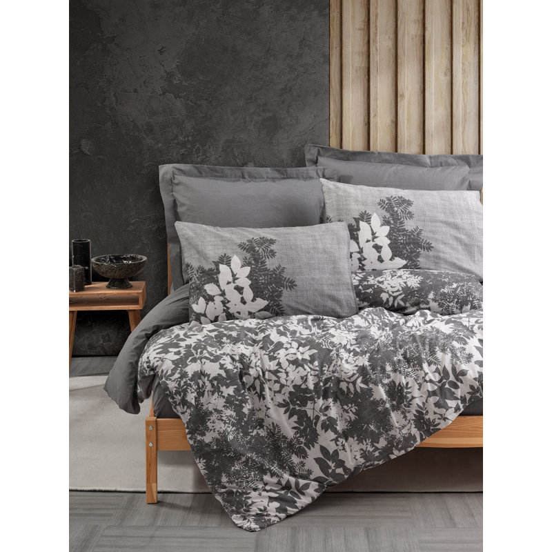 Tile Red Ranforce XXL Quilt Cover Set, 61 x 87 Duvet & 31.5 x 31.5 Pillowcase | 100% Cotton, Machine Washable, 145 Thread Count | Stylish Pigment Printing, Button Closure Design for Ultimate Comfort