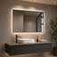 Miroir de salle de bain 24 po x 32 po à DEL avec cadre en aluminium, anti-buée, fonction mémoire, fixation murale horizontale ou verticale-129441815
