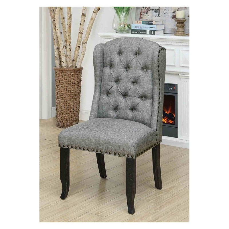 Chaise d'appoint de style rustique 2 pièces avec capitonnage, garniture cloutée et dossier à oreilles pour un repas élégant