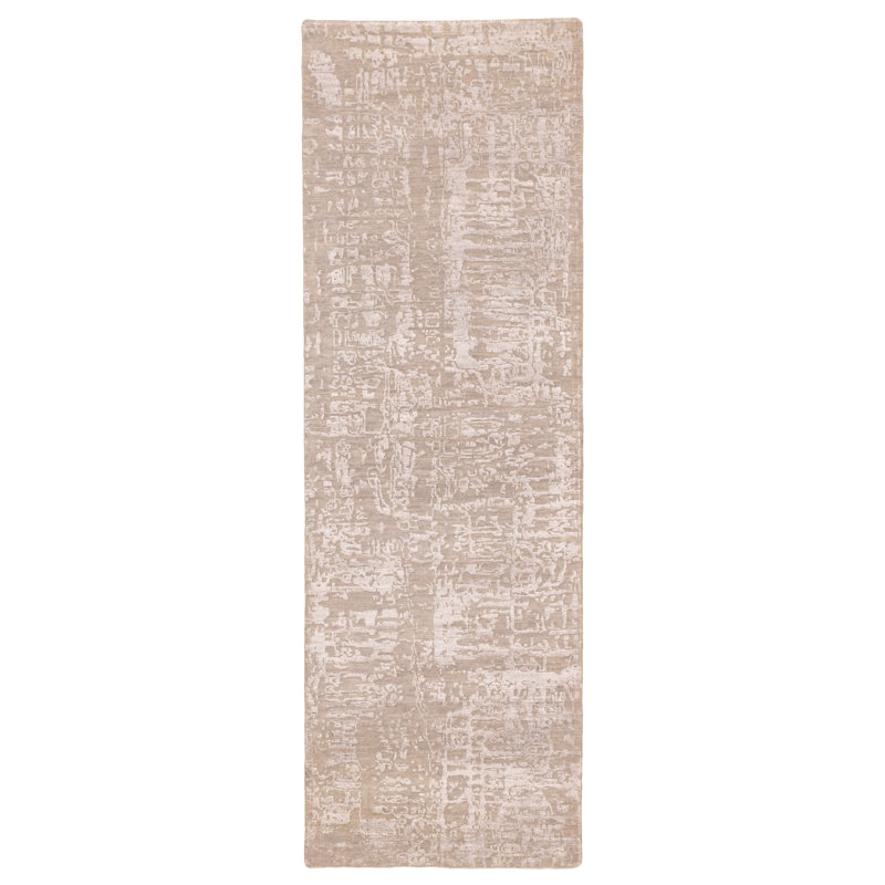 Legacy Rug 2'7" x 7'11"