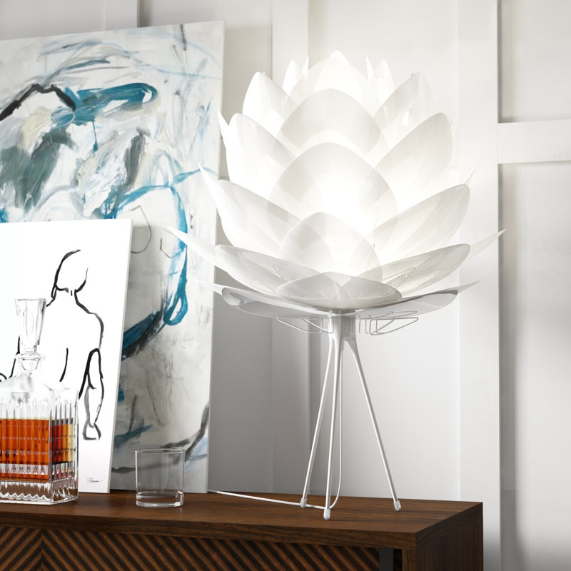 Silvia Tripod Lamp, White, Copper