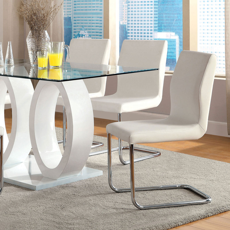 Chaise d'appoint rembourrée en métal, Blanc