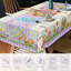 Nappe de Pâques avec œufs de lapin et tulipes