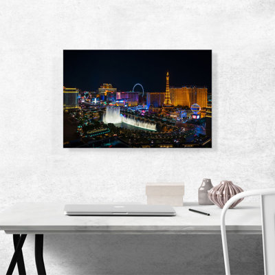Las Vegas Strip, Nevada Party City at Midnight - reproduction de photo sur toile tendue