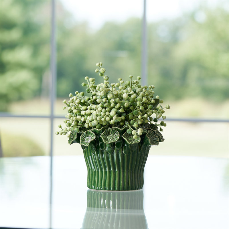 Vase en grès avec accents floraux