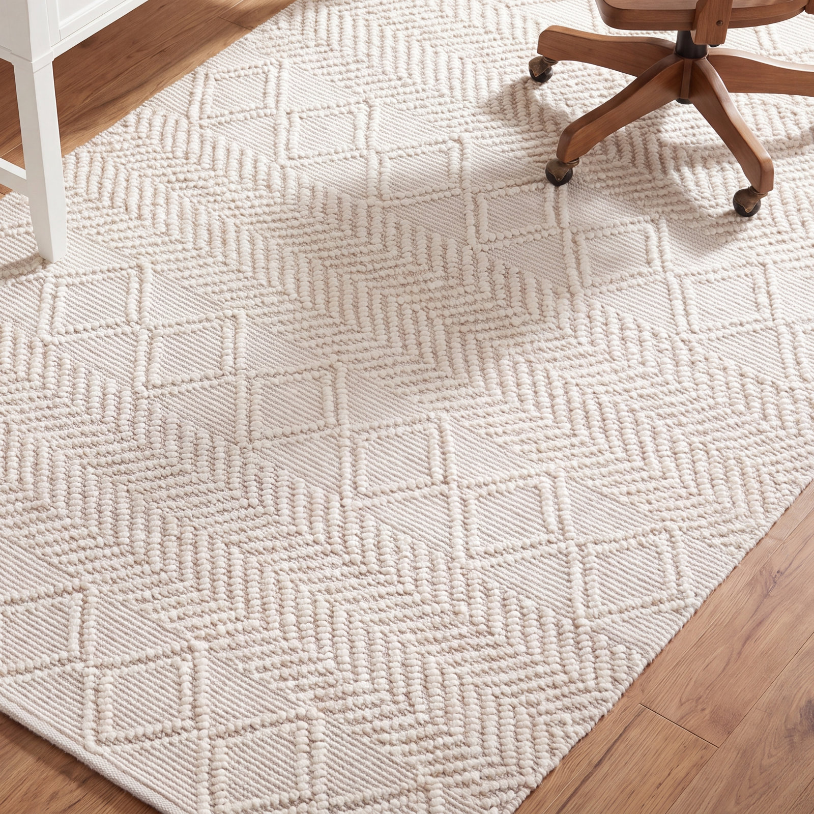 Tarres Cream Hand-Woven Geometric Wool Rug, Rectangle 8' x 10'