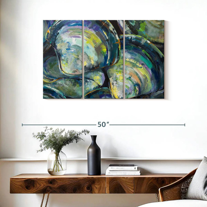 Brampt Variety, 24" H x 38" W