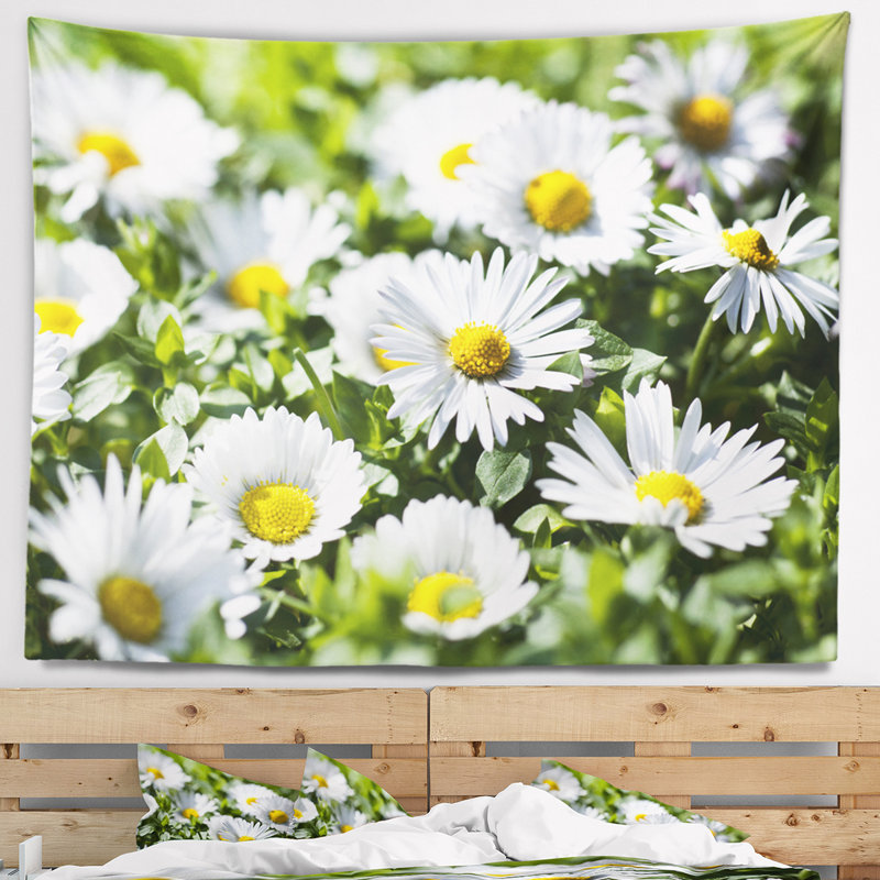 Arrière-plan en polyester avec tapisserie à fleurs avec accessoires suspendus inclus, H 50 po x l 60 po
