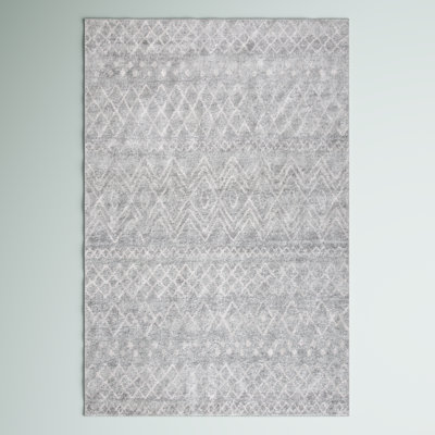 Tabares Geometric Area Rug