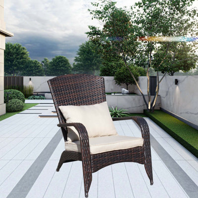 Chaise de patio avec coussins