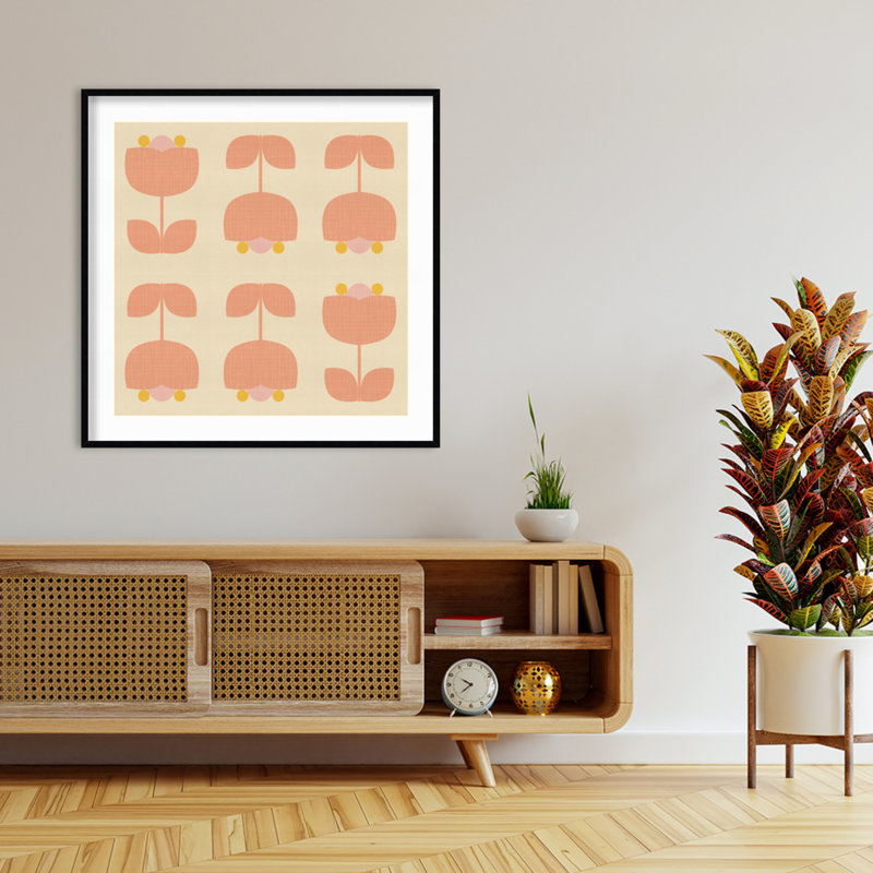 «Retro Tulip Harmony» par Dina Dankers, impression sur bois encadrée, H 41 po x l 41 po, Noir Svelte