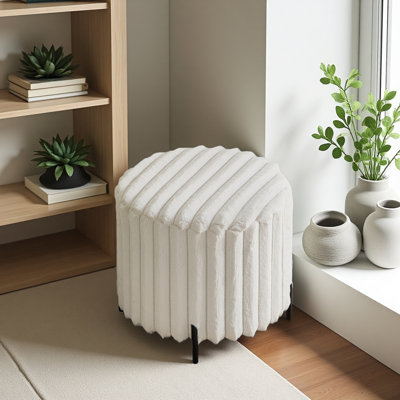22.05"Wide Upholstered Round Pouf Ottoman Foot Rest With Metal Legs,Faux Fur Footstool For Living Room Bedroom Entryway