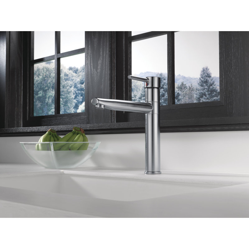 Trinsic Single Handle Kitchen Faucet, Arctic Stainless