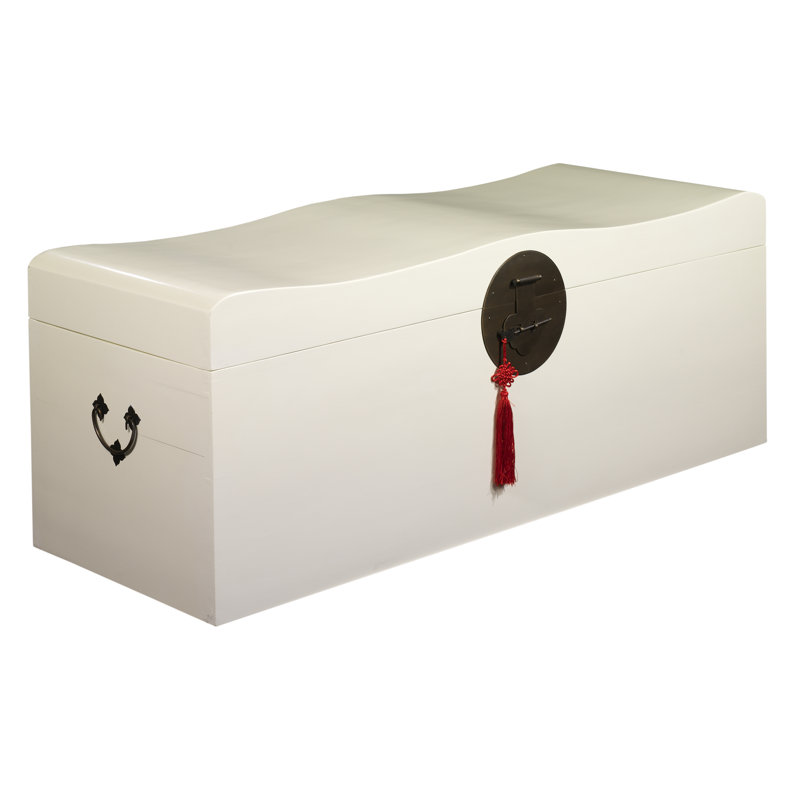 Hangzhou Blanket Chest, Cream Lacquer