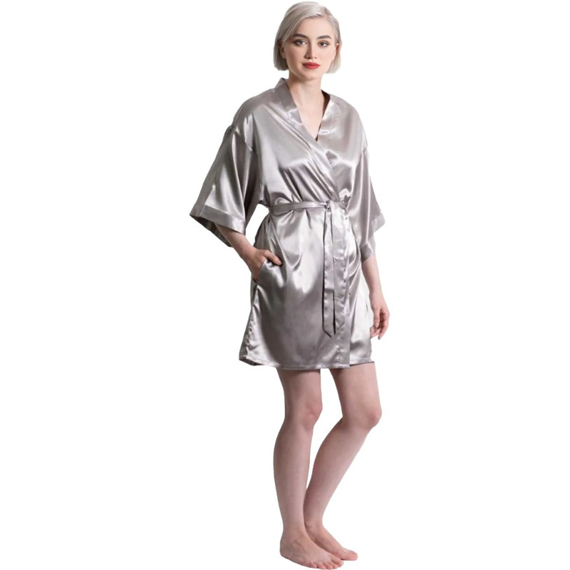 Peignoir en satin avec poches Quindy, M / G, gris