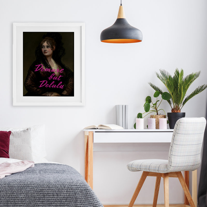 Iconic Demure But Delulu, reproduction sous verre encadrée, design par Grotto Studios, H 21 po x l 17 po, Cadre blanc côtier