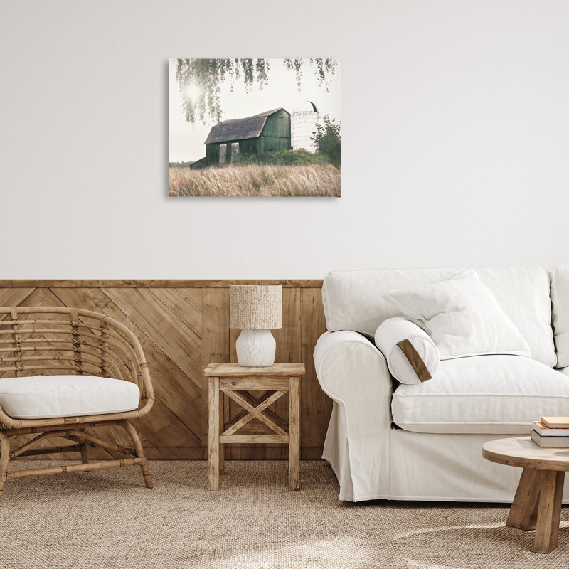 «Green Rustic Barn» par Lori Deiter, H 24 po x l 30 po