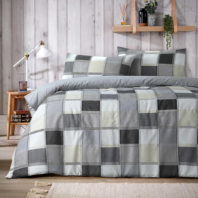 NewEdgeBlinds Duvet Cover Set with Pillowcases