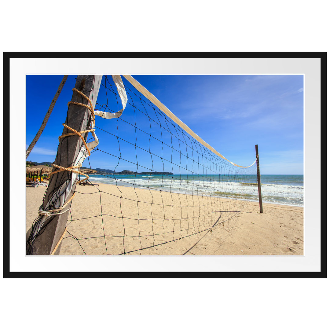 Gerahmtes Poster Volleyballnetz am Strand