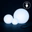 Ensemble de globes lumineux d'extérieur à DEL 12 po, 16 po et 24 po Bundle
