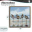 Cadre flottant Sandpipers Balancing On Beach, design par Susan Winget-390490898-390490894