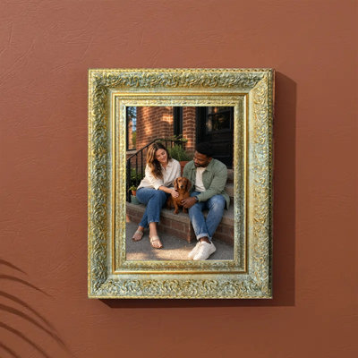 Antique Gold 1PC Wall Mounted Picture Frame for 8" x 10" Photos and Wall and Tabletop Display