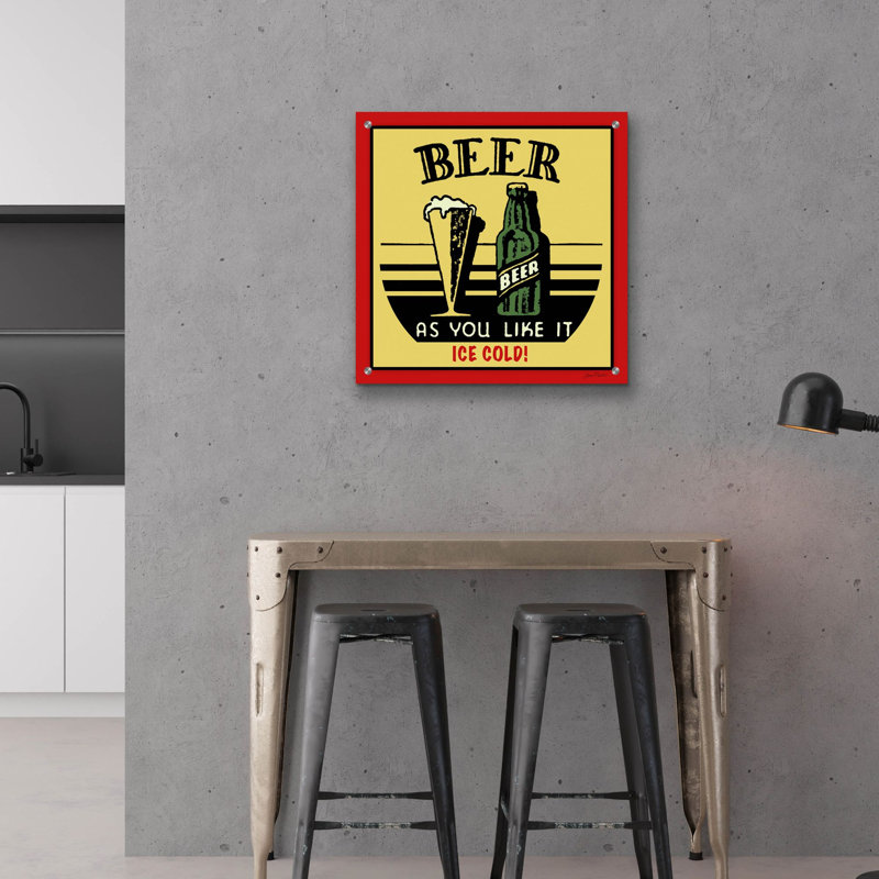 «Cold Beer 1» par Jean Plout, art mural en verre acrylique, 24 po x 24 po, 24"x24"