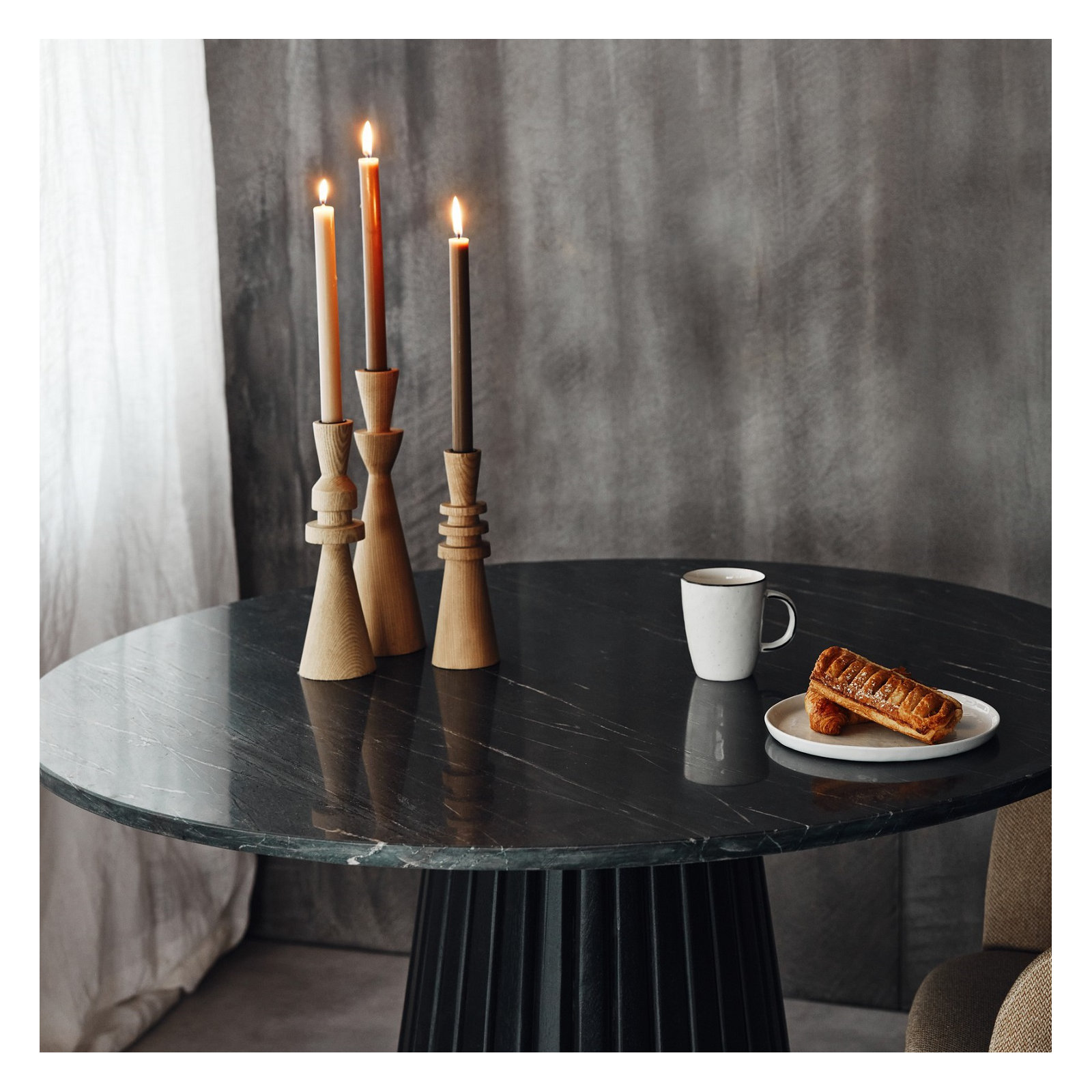 Celandine Candle Holder Ash Wood Natural Lg