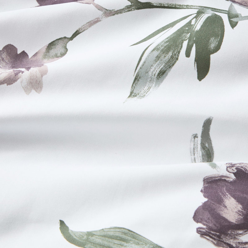 Lit simple moderne avec édredon mauve à motif floral et draps plats et ajustés, Édredon simple + 5 pièces supplémentaires