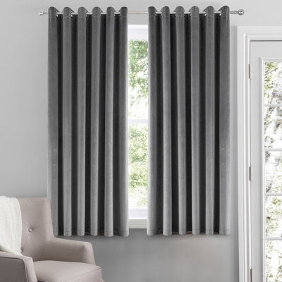 Crushed Velvet Eyelet Window Curtains