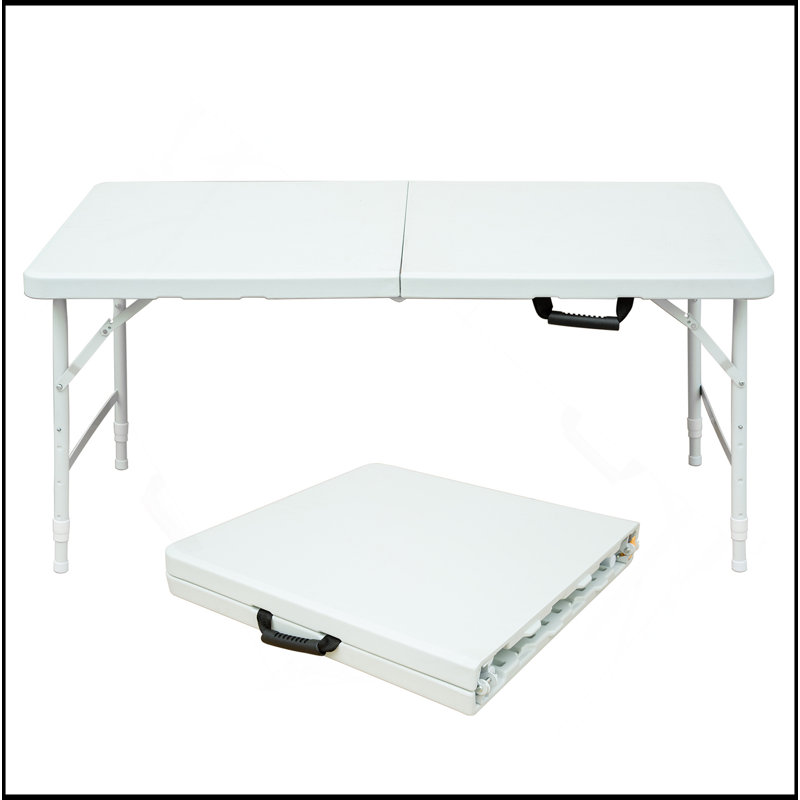 Table pliante portative 4 pi pour une utilisation intérieure et extérieure, poids maximum 135 kg, idéale pour le camping et les événements