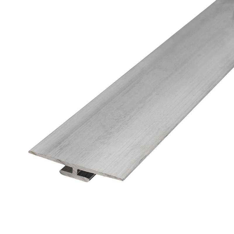 Moulure de séparation en aluminium au fini moulin 1/16 po Outwater, longueur 12 pi, coupée à (3) pièces de 48 po