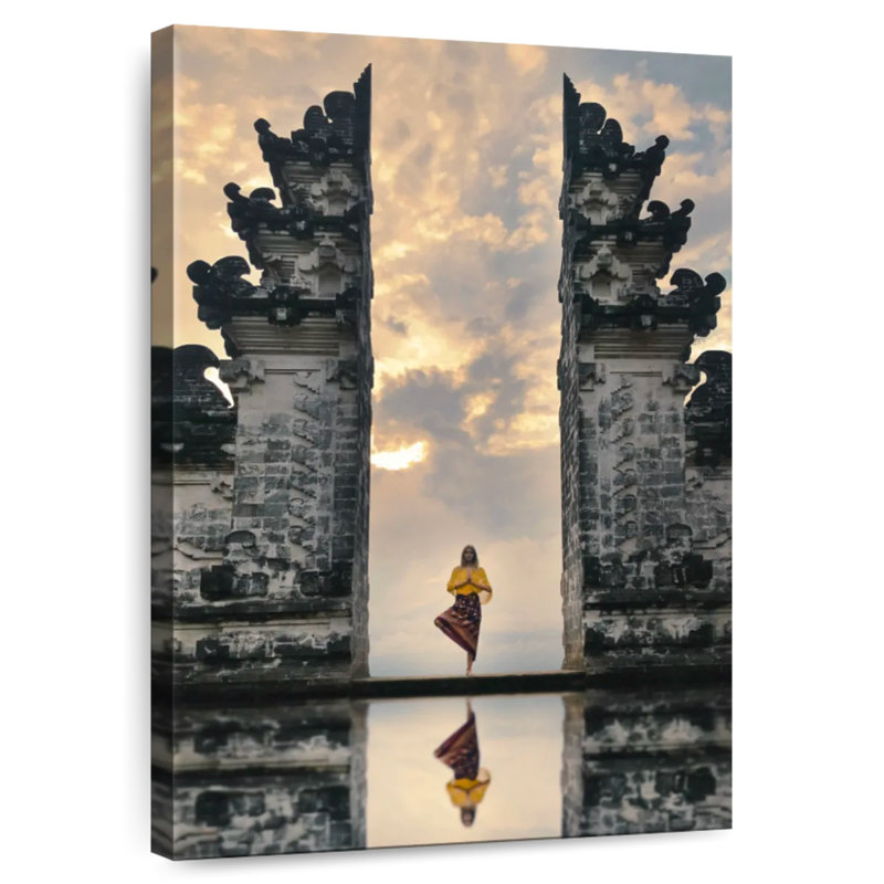 Méditation Lempuyang, H 45 po x l 30 po