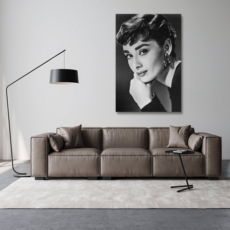 «Audrey Hepburn» sur, H 30 po x l 20 po