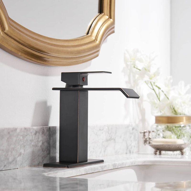 Single-Hole Single-handle Bathroom Faucet with Drain Assembly, Oil Rubbed Bronze
