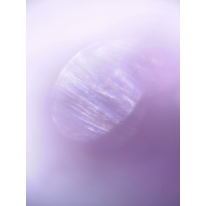 Glow par Petra Trimmel - impression, H 31,2 po x l 25,2 po, Papier avec cadre noir