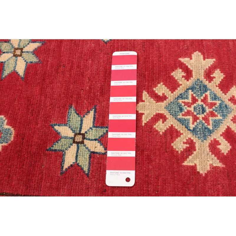 Tapis rouge Finest Ghazni 6 pi 6 po x 9 pi 7 po