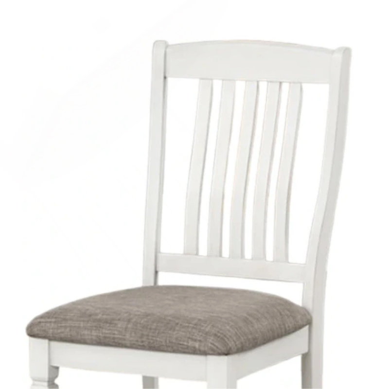 Ensemble de 2 chaises de salle à manger Dola, bois blanc rustique, tissu gris, dossier à lattes