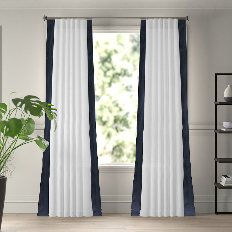 Rideaux en coton Limone Urban Limers, Blanc cassé chaud / bleu marine foncé, 50 po x 84 po