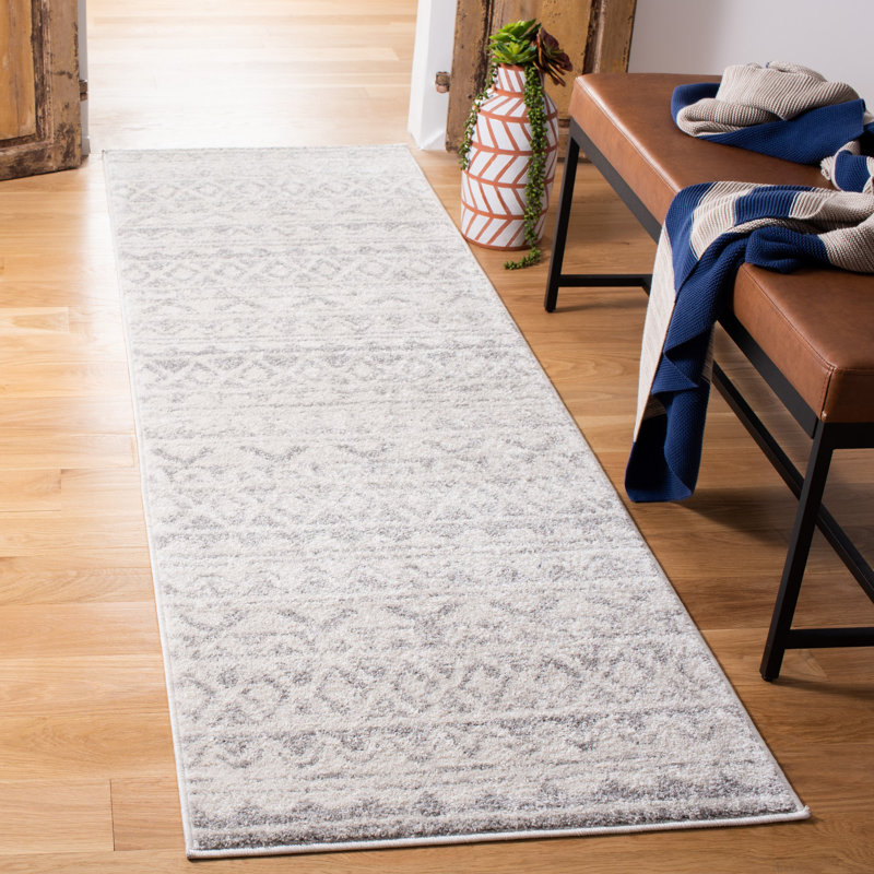 Muniz Performance Southwestern Rug, Runner 2'6" x 6'