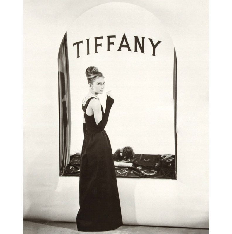 Audrey Hepburn - Tiffany, H 18 po x l 14 po