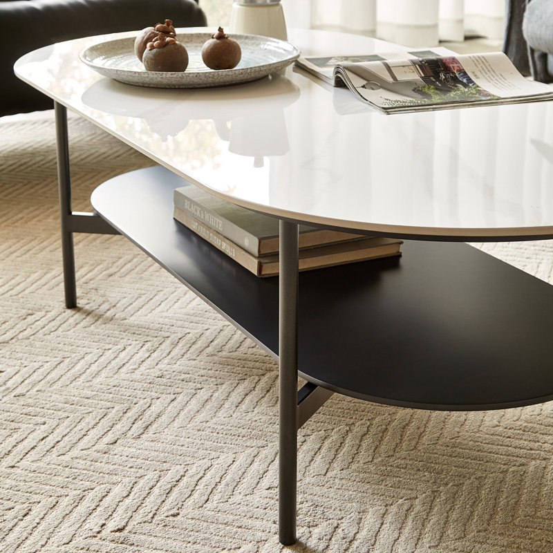 Table basse avec tablette ouverte et pieds en métal
